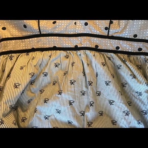 Strapless Dress w/ pockets - Picture 3 of 6